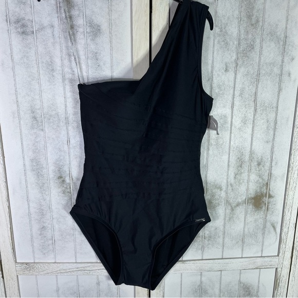 Calvin Klein Standard Shoulder Strap Starburst Pleating One Piece Swimsuit 8 - Picture 13 of 14